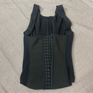 Silhouette Molding Body Shaper Size 28‎